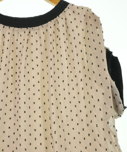 UNTITLED เสื้อลำลอง
