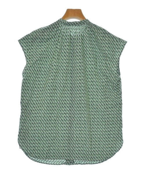 UNTITLED เสื้อลำลอง