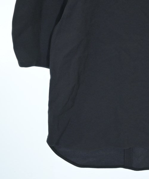 UNTITLED เสื้อสตรี