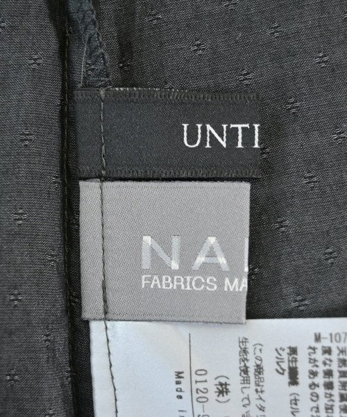 UNTITLED เสื้อสตรี