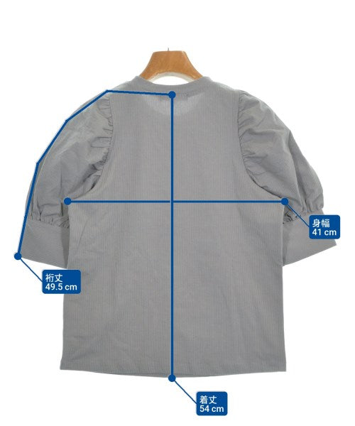 UNTITLED เสื้อยืด/เสื้อท็อปส์