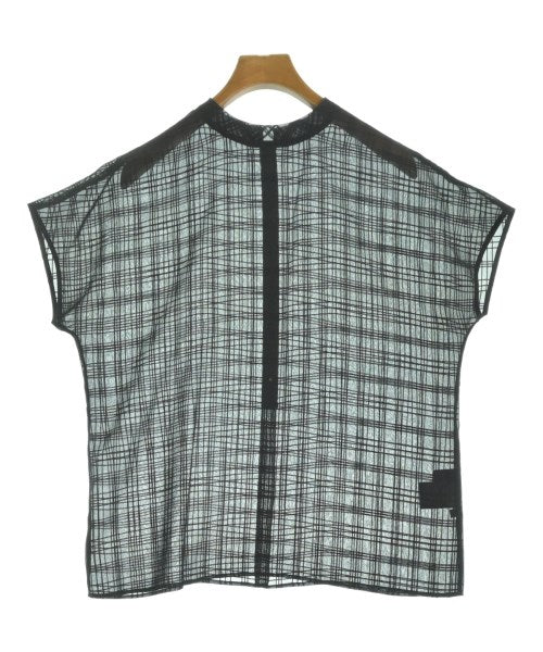 UNTITLED เสื้อสตรี