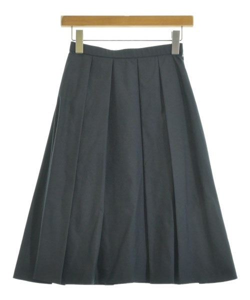 UNTITLED กระโปรงยาวถึงเข่า