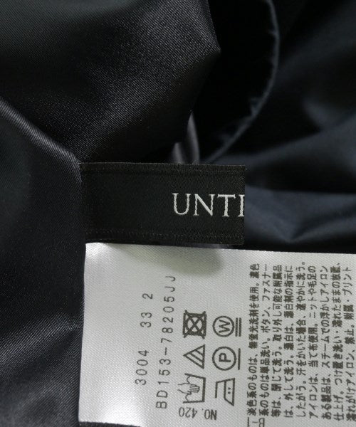 UNTITLED กระโปรงยาวถึงเข่า