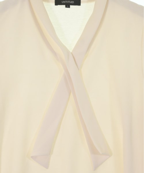 UNTITLED เสื้อสตรี