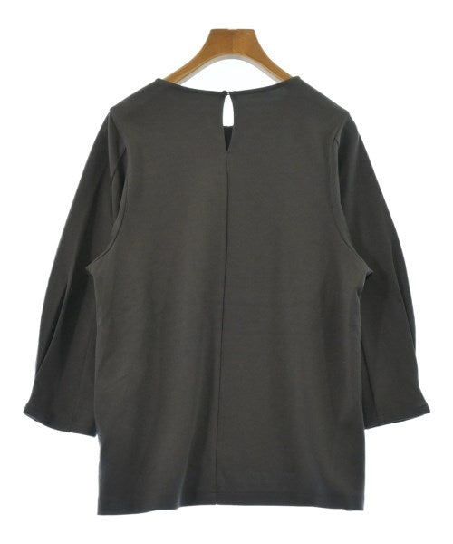 UNTITLED เสื้อยืด/เสื้อท็อปส์