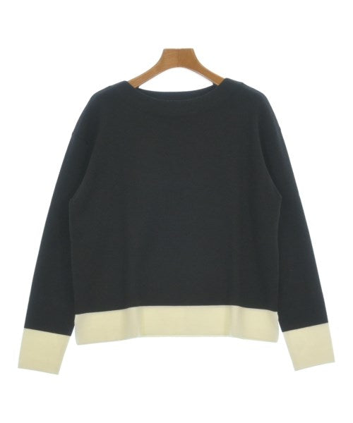 UNTITLED เสื้อกันหนาว