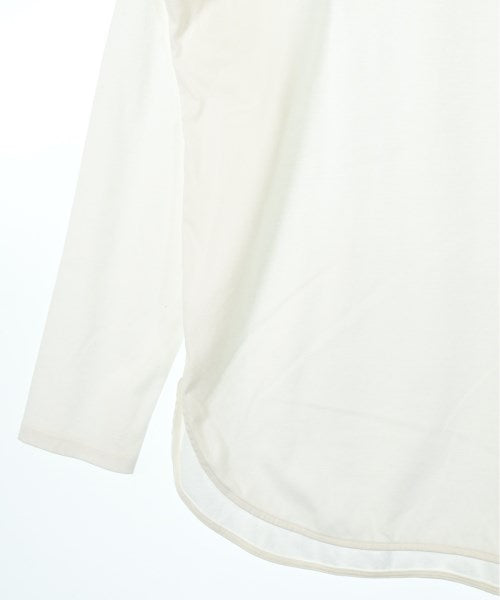 UNTITLED เสื้อยืด/เสื้อท็อปส์