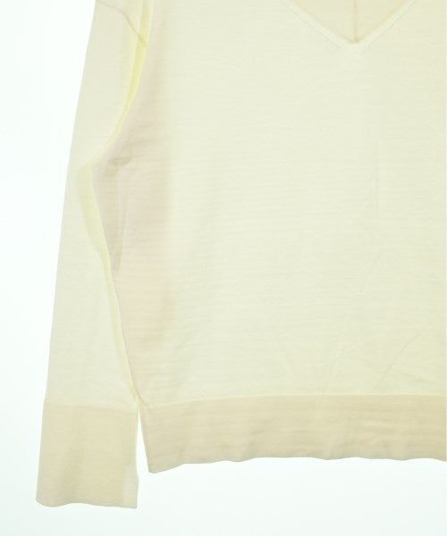 UNTITLED เสื้อกันหนาว