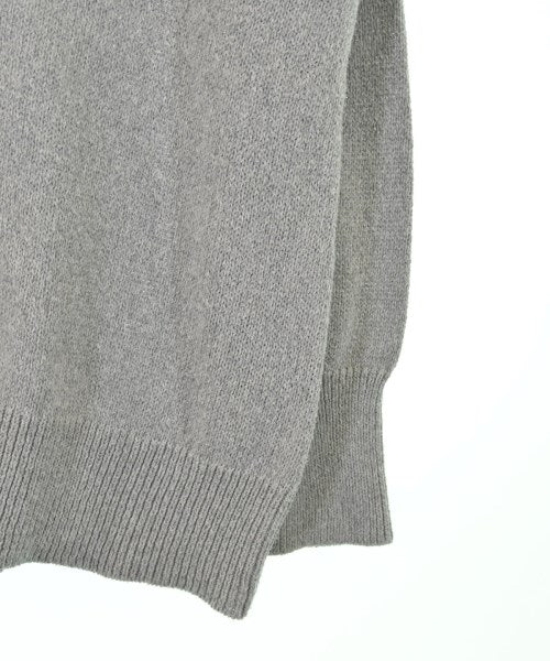 UNTITLED เสื้อกันหนาว