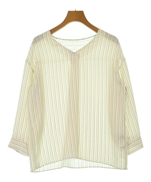 UNTITLED เสื้อสตรี