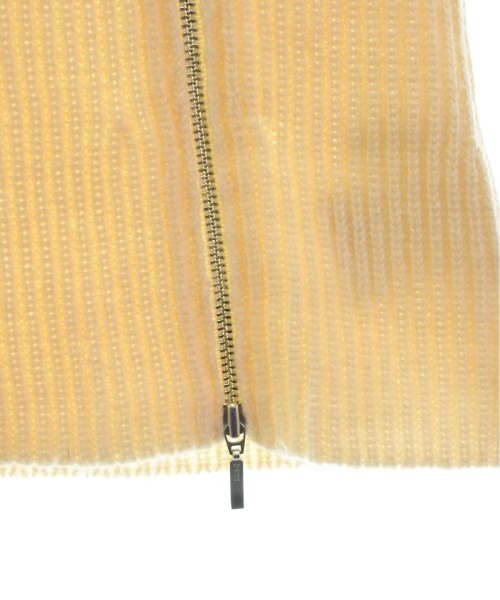 UNTITLED เสื้อกันหนาว