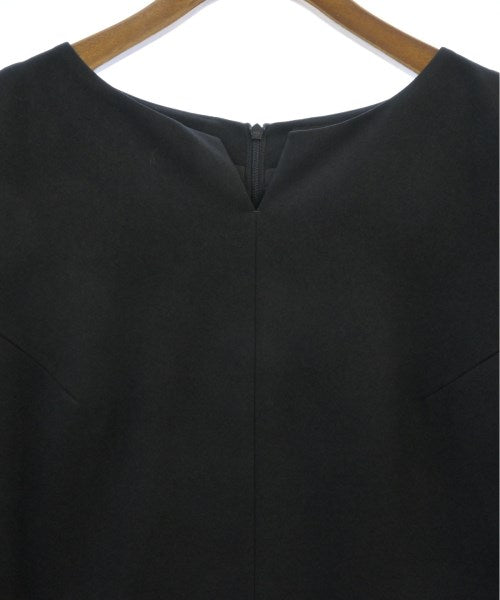 UNTITLED ชุดเดรส