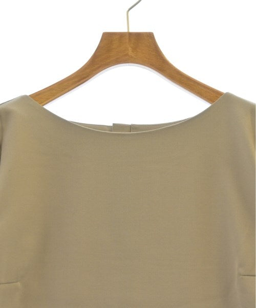 UNTITLED เสื้อสตรี