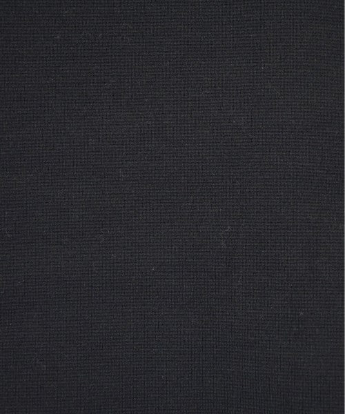 UNTITLED เสื้อกันหนาว