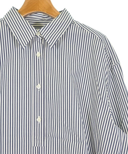 UNTITLED เสื้อลำลอง