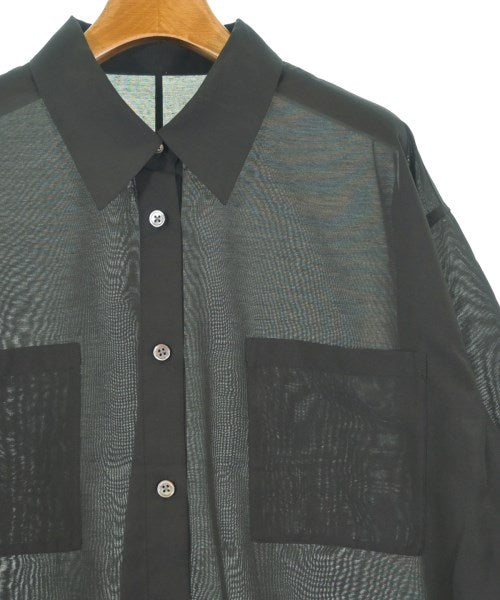 UNTITLED เสื้อลำลอง