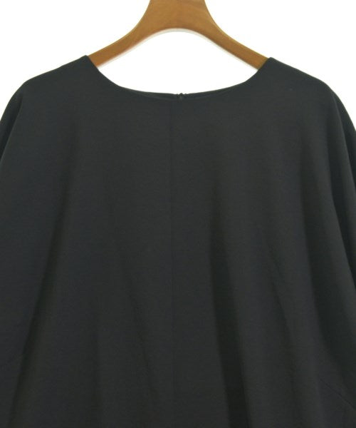 UNTITLED เสื้อสตรี