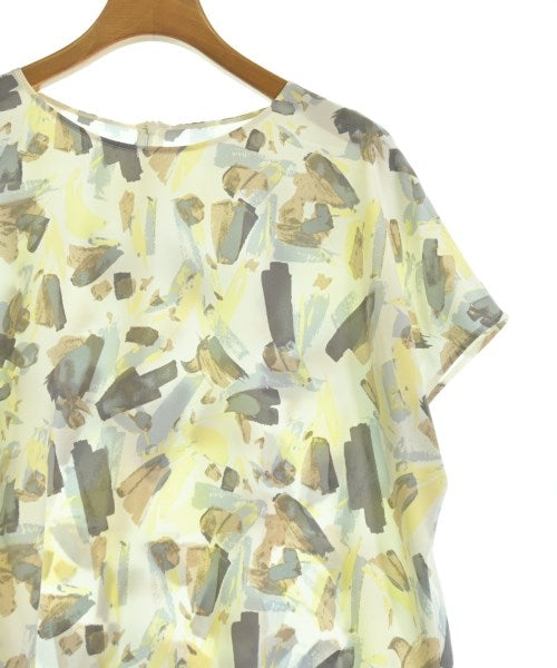 UNTITLED เสื้อสตรี
