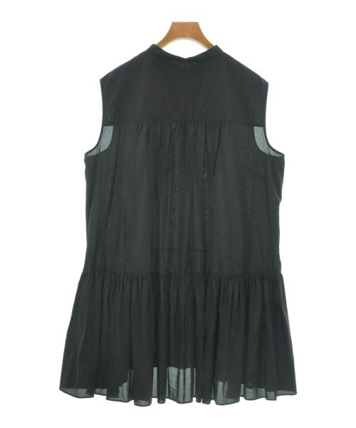 UNTITLED เสื้อสตรี