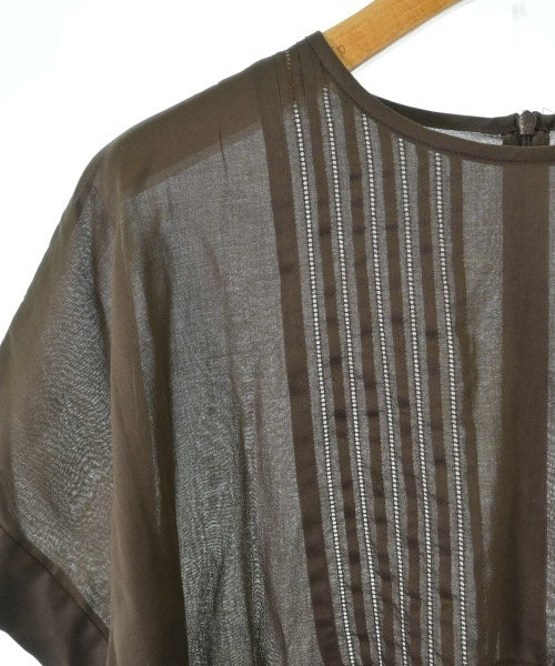 UNTITLED เสื้อสตรี