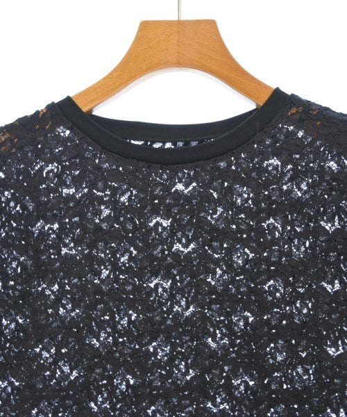 UNTITLED เสื้อยืด/เสื้อท็อปส์