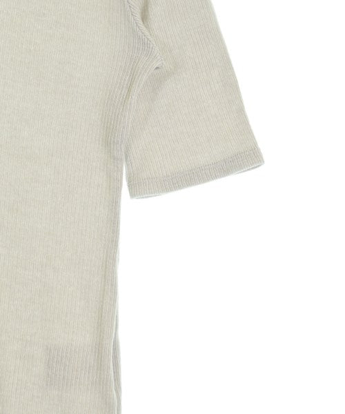 UNTITLED เสื้อยืด/เสื้อท็อปส์