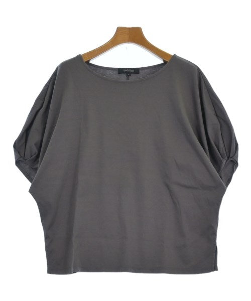 UNTITLED เสื้อยืด/เสื้อท็อปส์