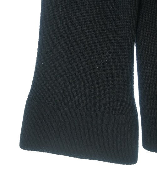 UNTITLED เสื้อกันหนาว