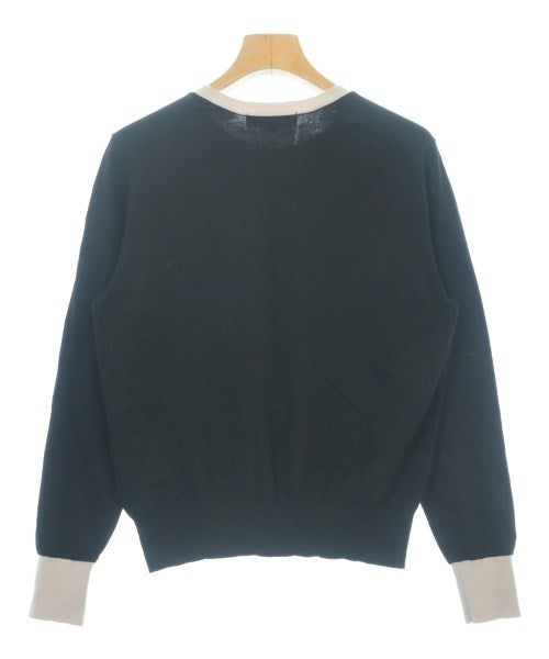 UNTITLED เสื้อกันหนาว