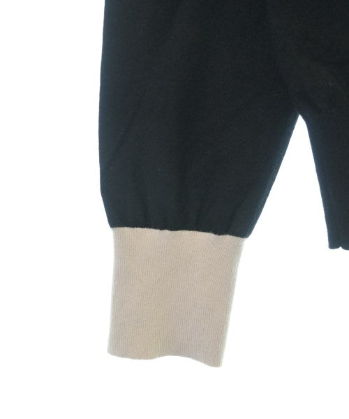 UNTITLED เสื้อกันหนาว