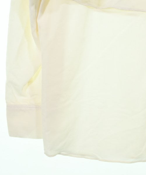 UNTITLED เสื้อลำลอง