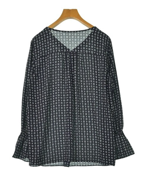 UNTITLED เสื้อลำลอง