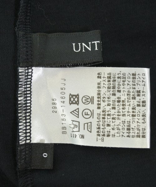 UNTITLED เสื้อยืด/เสื้อท็อปส์
