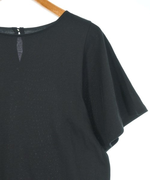 UNTITLED เสื้อยืด/เสื้อท็อปส์