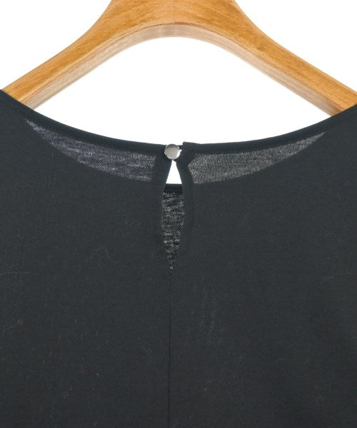 UNTITLED เสื้อยืด/เสื้อท็อปส์
