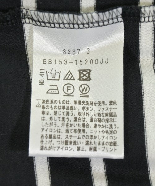 UNTITLED เสื้อยืด/เสื้อท็อปส์