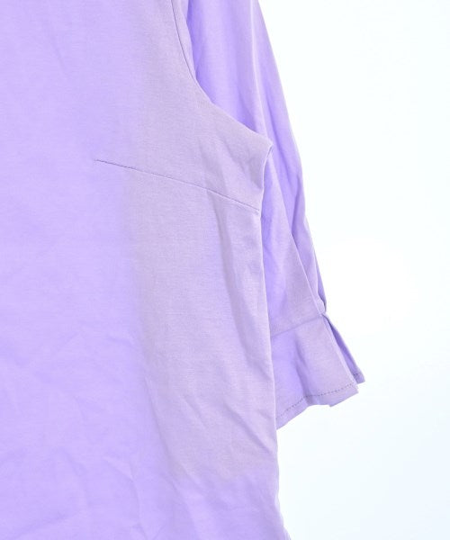 UNTITLED เสื้อยืด/เสื้อท็อปส์