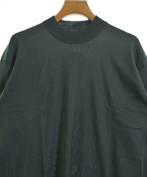 UNTITLED เสื้อยืด/เสื้อท็อปส์