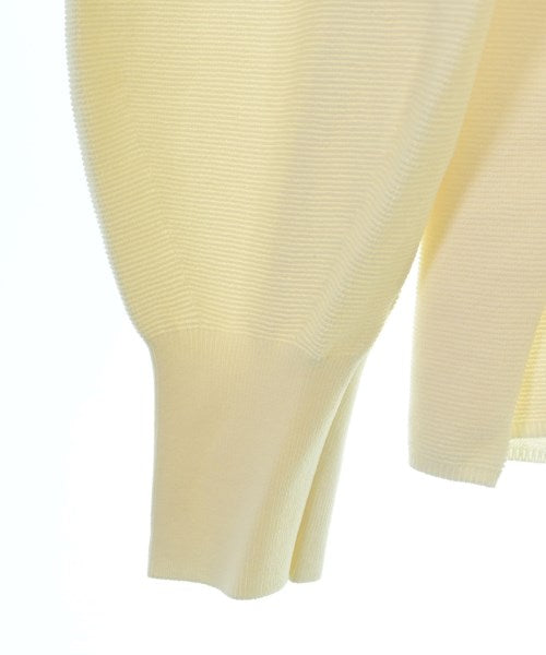UNTITLED เสื้อกันหนาว