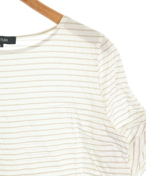 UNTITLED เสื้อยืด/เสื้อท็อปส์