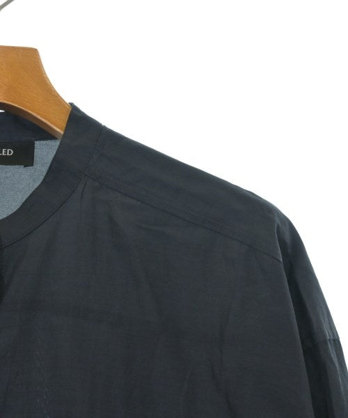 UNTITLED เสื้อลำลอง