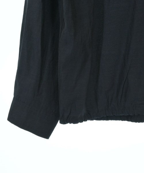 UNTITLED เสื้อลำลอง