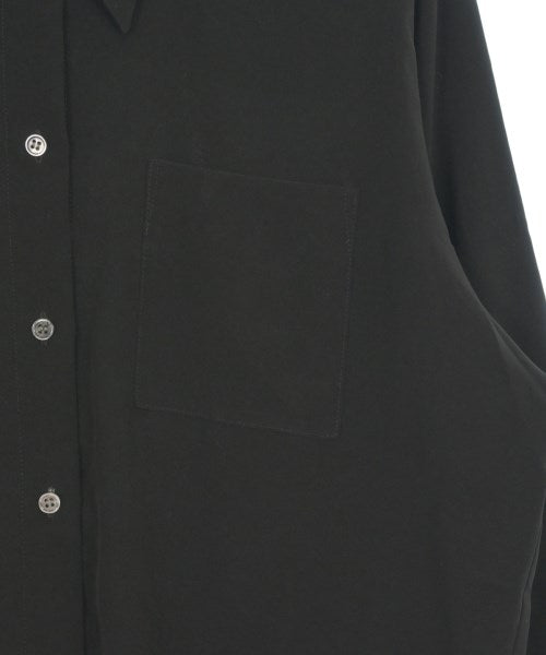 UNTITLED เสื้อลำลอง