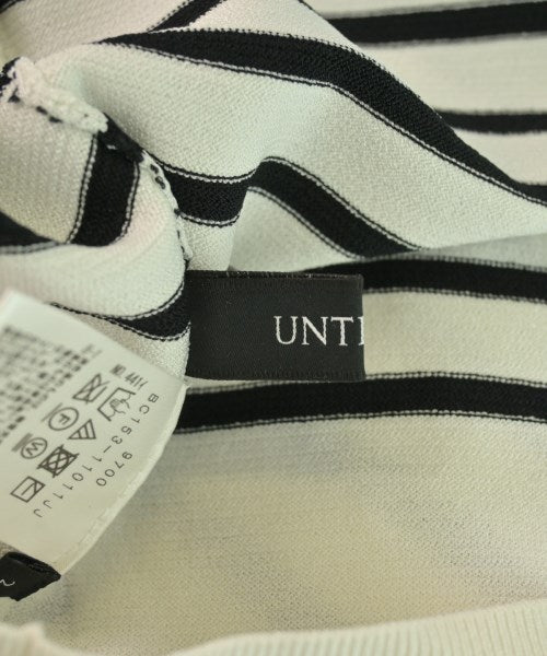 UNTITLED เสื้อกันหนาว