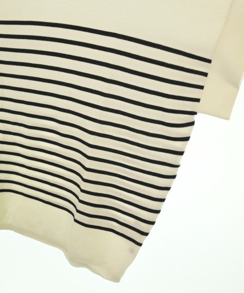 UNTITLED เสื้อกันหนาว