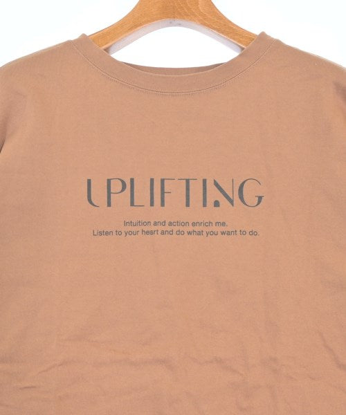 UNTITLED เสื้อยืด/เสื้อท็อปส์