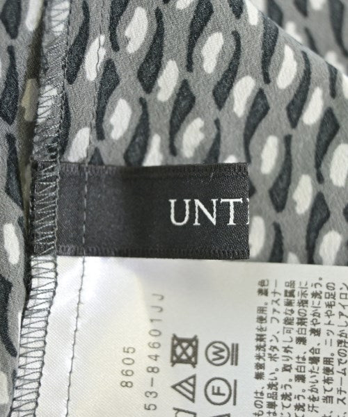 UNTITLED เสื้อสตรี