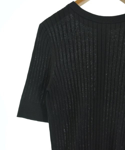 UNTITLED เสื้อกันหนาว