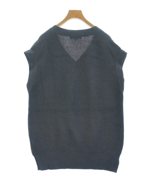 UNTITLED เสื้อกันหนาว